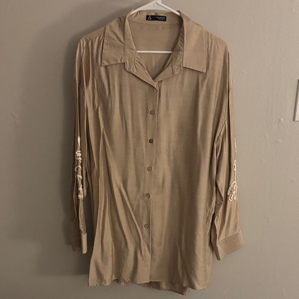 Men's Beige Button-Up Shirt
